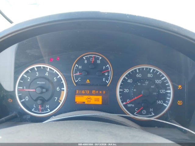 Nissan Titan Sv