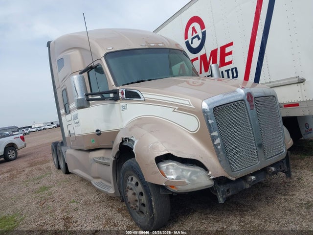 Salvage Kenworth T680 Image