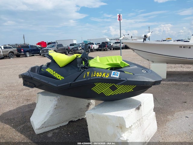 Salvage Sea-Doo Other Image