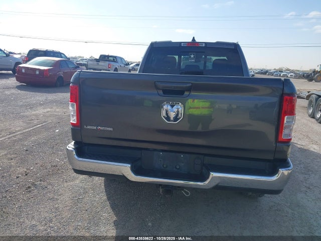 Ram 1500 Lone Star  4x2 6'4 Box