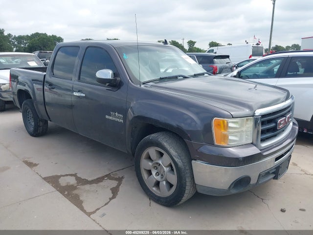 Salvage GMC Sierra 1500 Image