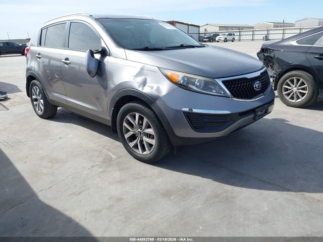 Salvage Kia Sportage Image