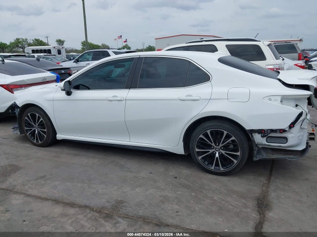 Toyota Camry Se