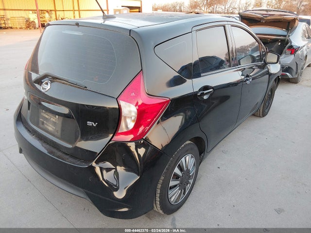 Nissan Versa Sv