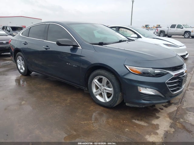 Salvage Chevrolet Malibu Image