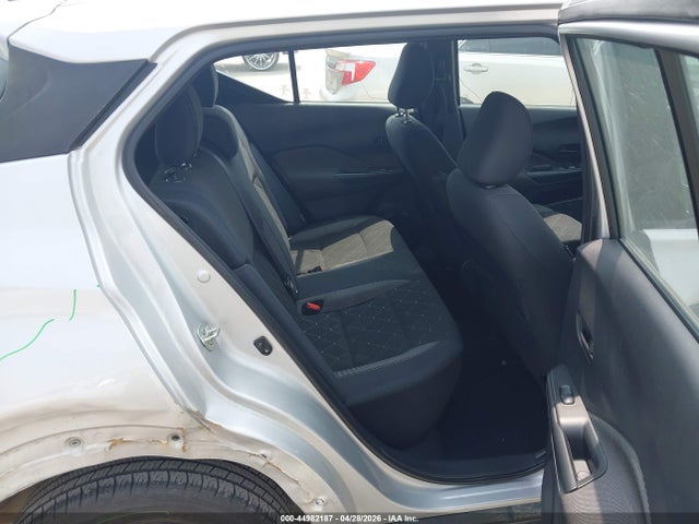 Nissan Kicks S Xtronic Cvt