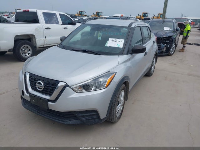Nissan Kicks S Xtronic Cvt