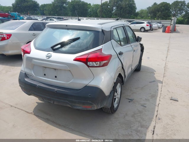 Nissan Kicks S Xtronic Cvt