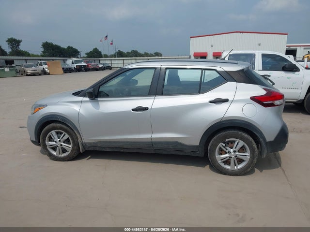 Nissan Kicks S Xtronic Cvt