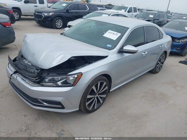 Volkswagen Passat 1.8t S