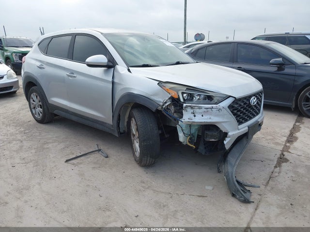 Salvage Hyundai TUCSON Image