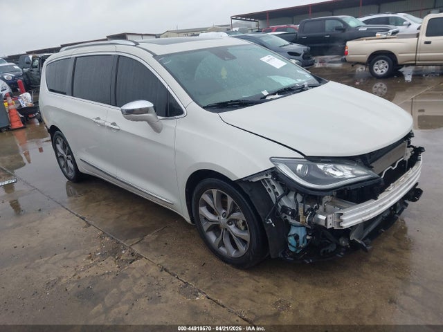Salvage Chrysler Pacifica Image