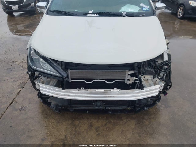 Chrysler Pacifica Limited