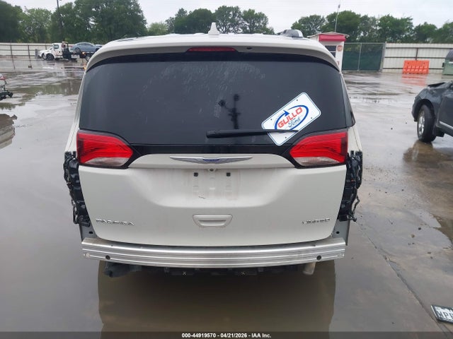 Chrysler Pacifica Limited