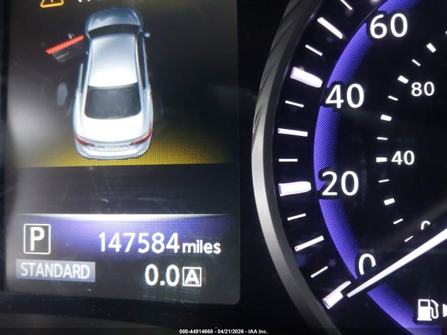 INFINITI Q50 Premium