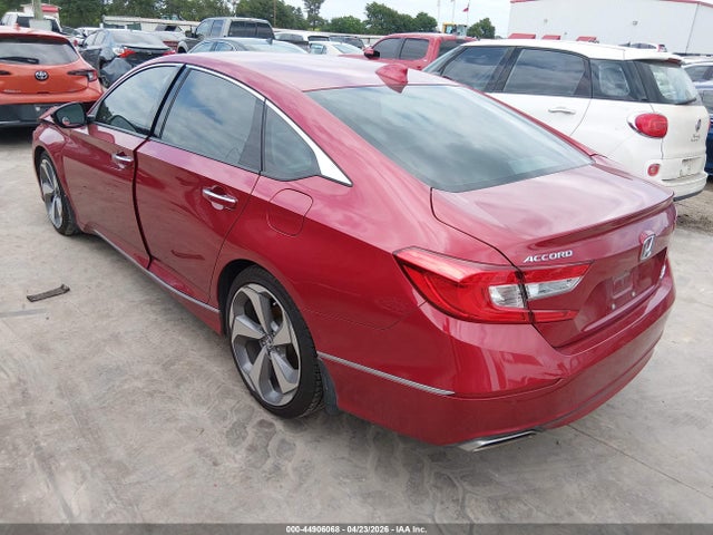 Honda Accord Touring 2.0t
