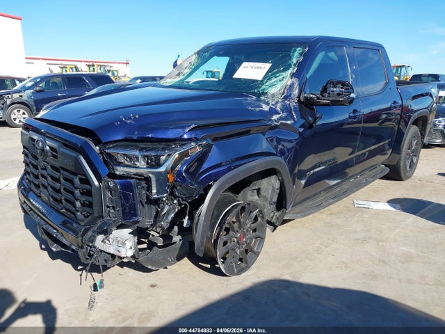 Toyota Tundra Limited Crewmax 5.5' Bed
