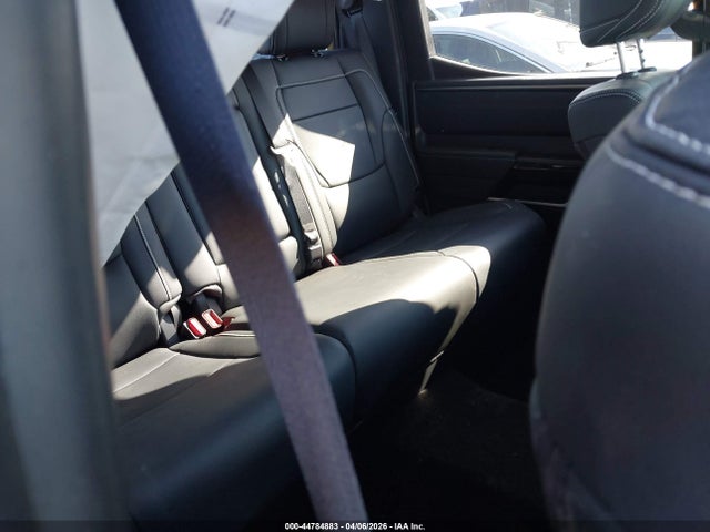 Toyota Tundra Limited Crewmax 5.5' Bed