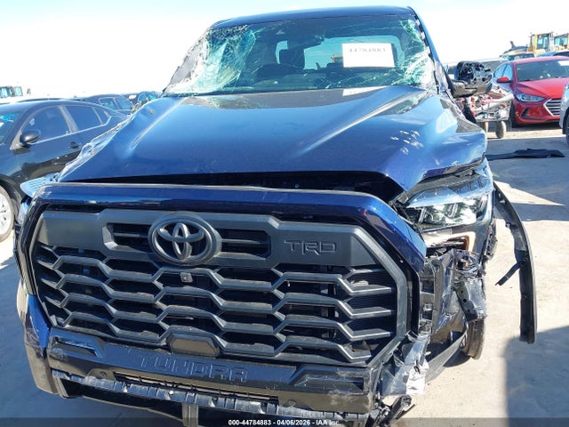 Toyota Tundra Limited Crewmax 5.5' Bed