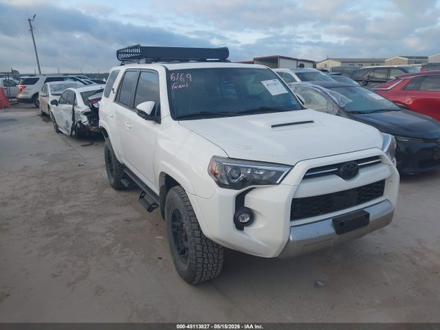 Salvage Toyota 4Runner Image