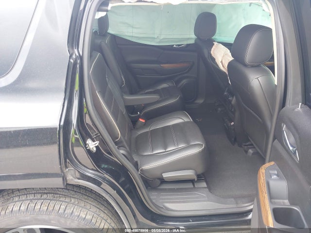 GMC Acadia Denali