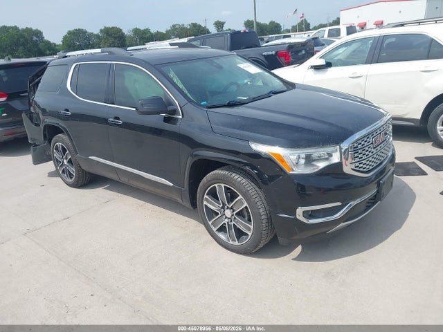 Salvage GMC Acadia Image