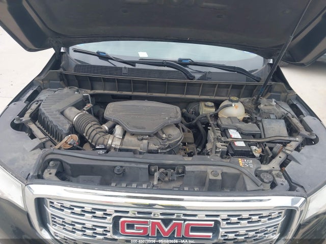 GMC Acadia Denali