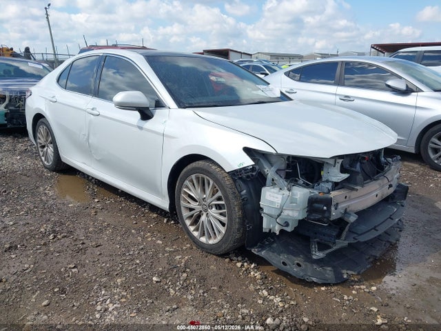Salvage Toyota Camry Image