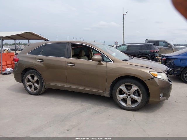 Toyota Venza Base V6