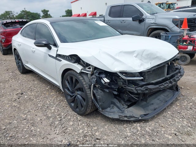 Salvage Volkswagen Arteon Image