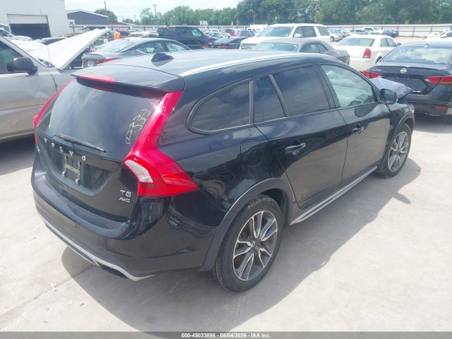 Volvo V60 Cross Country T5