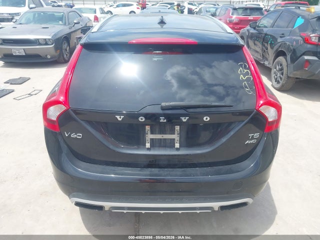 Volvo V60 Cross Country T5