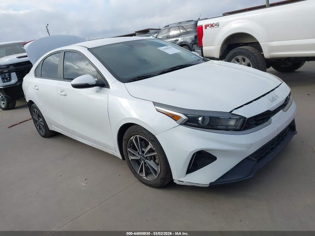 Salvage Kia Forte Image