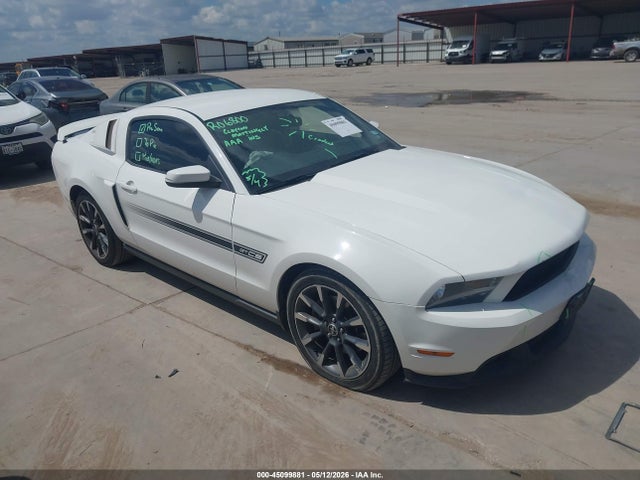 Salvage Ford Mustang Image