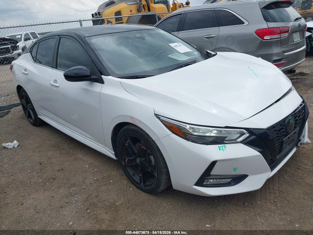 Salvage Nissan Sentra Image