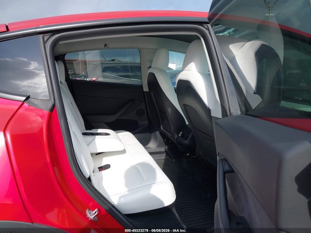 Tesla Model Y Performance Dual Motor All-wheel Drive