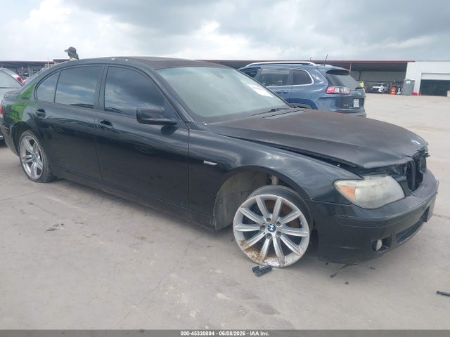 Salvage BMW 7 Series Image
