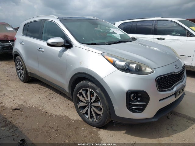 Salvage Kia Sportage Image