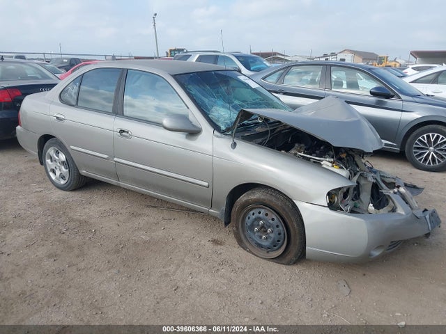 Salvage Nissan Sentra Image