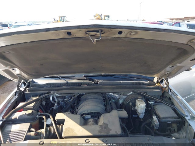 Chevrolet Suburban 1500 Ltz
