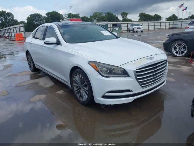 Salvage Hyundai Genesis Image