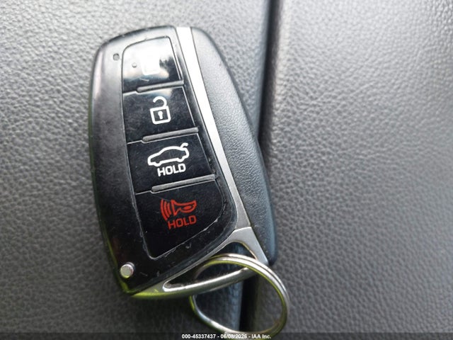 Hyundai Genesis 3.8