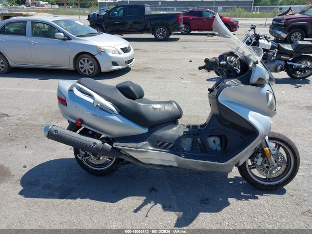 Suzuki An650 K3