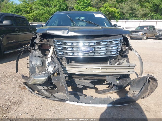 Ford Explorer Xlt