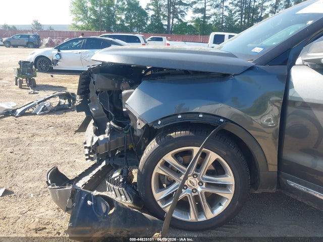 Ford Explorer Xlt