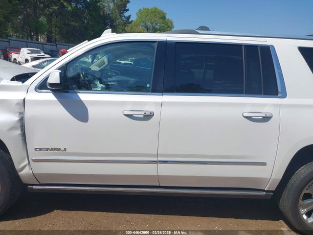 GMC Yukon Denali
