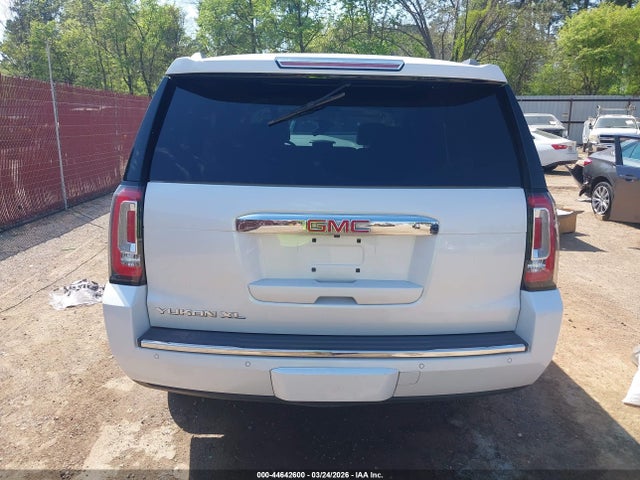 GMC Yukon Denali
