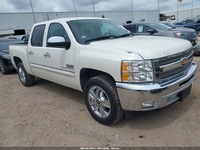 Salvage Chevrolet Silverado 1500 Image