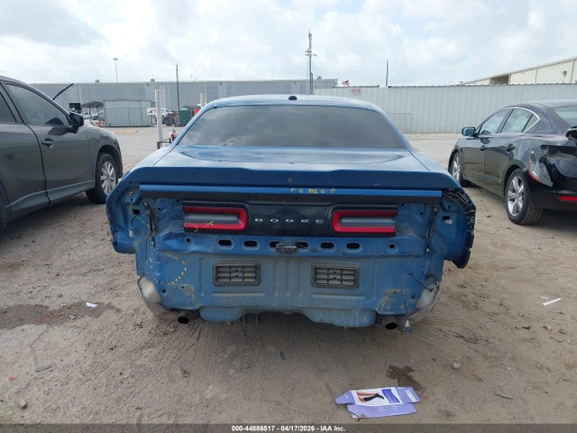 Dodge Challenger Sxt