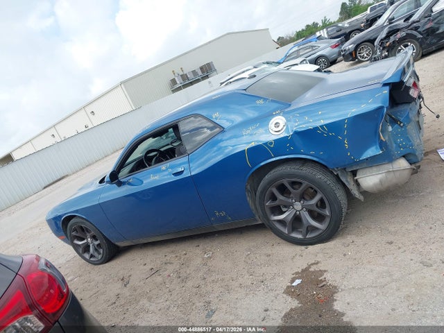 Dodge Challenger Sxt